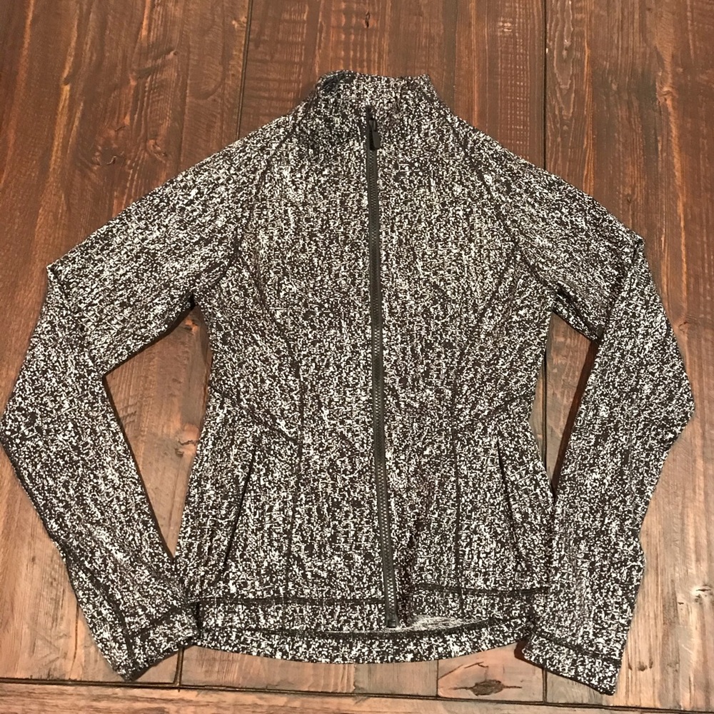 Lululemon jacket - excellent condition